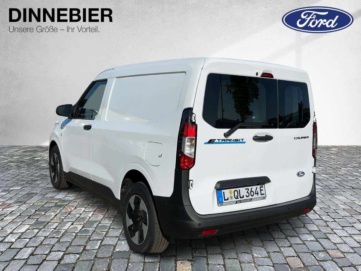 Fahrzeugbild eines Ford Transit Courier