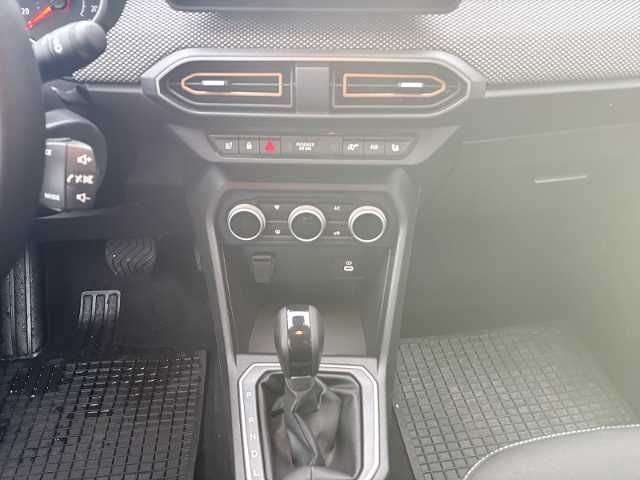 Fahrzeugbild eines Dacia Sandero