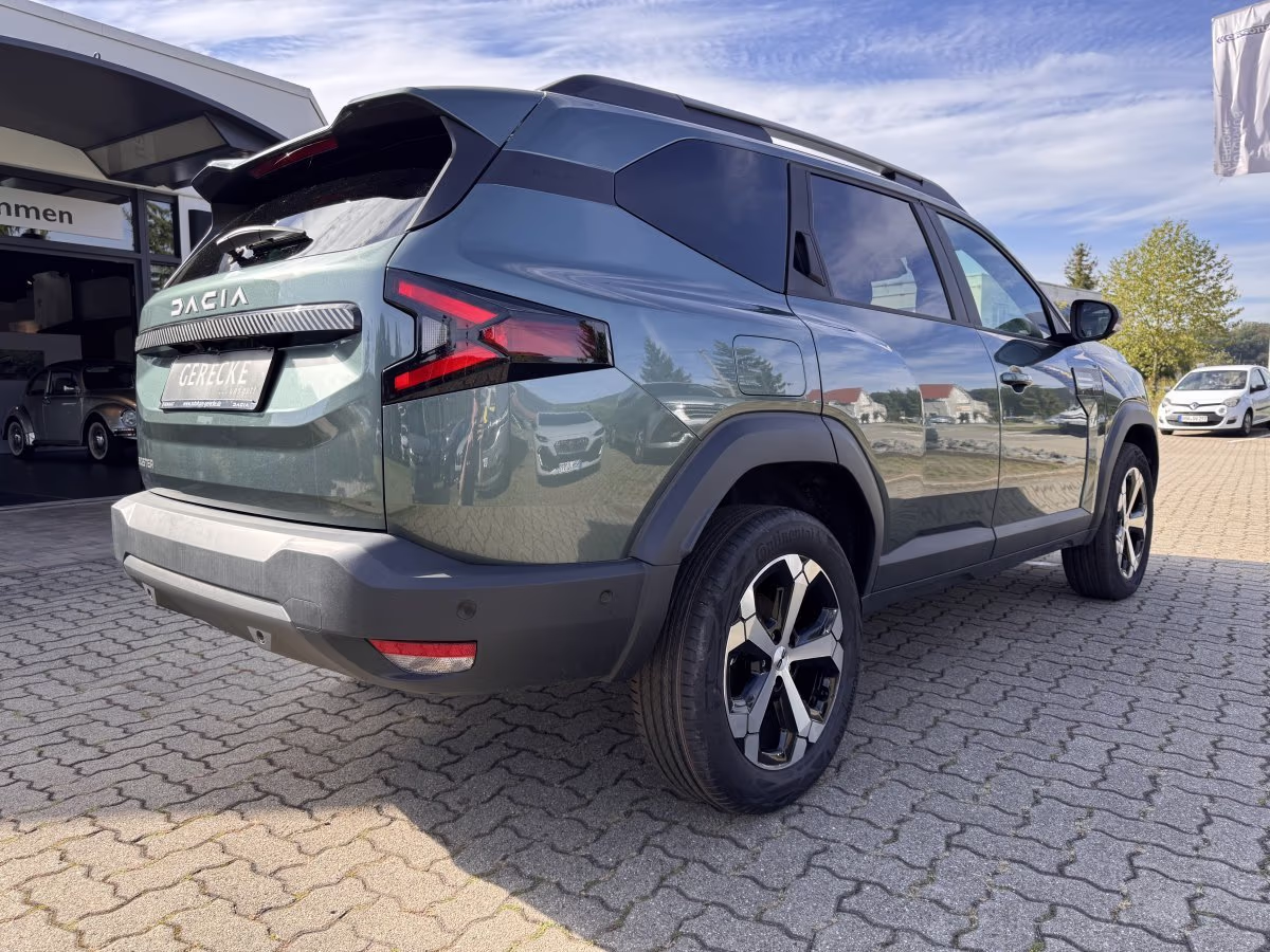 Fahrzeugbild eines Dacia Bigster