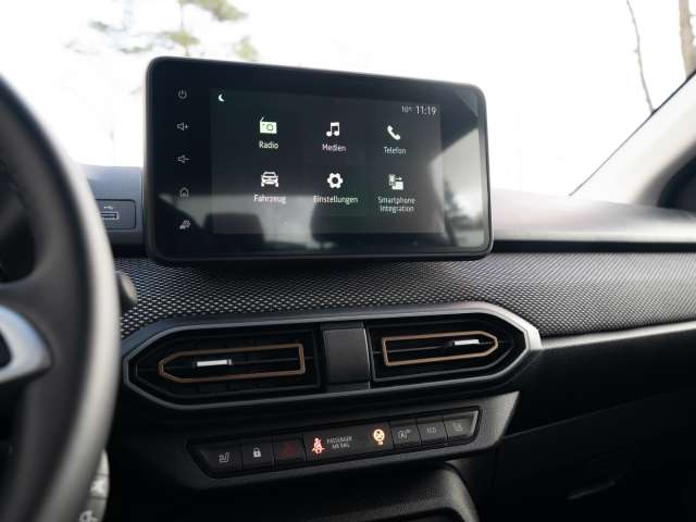 Fahrzeugbild eines Dacia Sandero