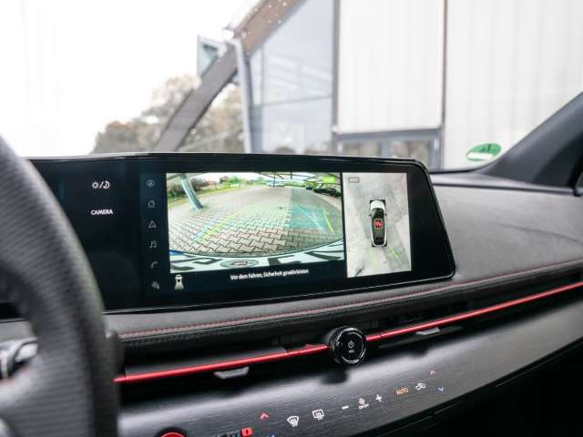 Fahrzeugbild eines Nissan Ariya