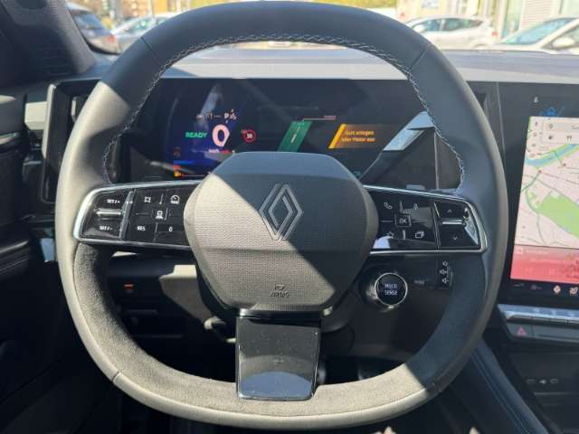 Fahrzeugbild eines Renault Rafale