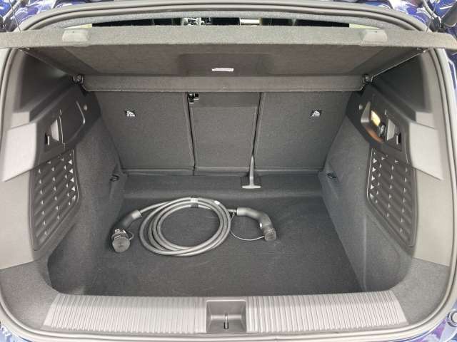 Fahrzeugbild eines Renault Scenic E-TECH