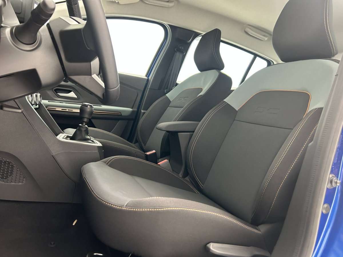 Fahrzeugbild eines Dacia Sandero