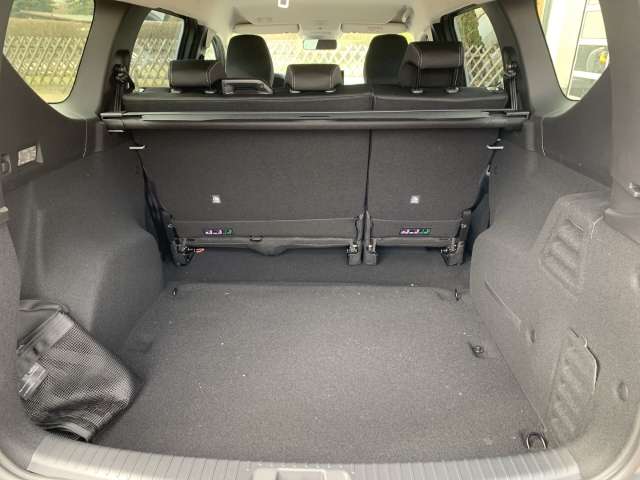 Fahrzeugbild eines Dacia Jogger