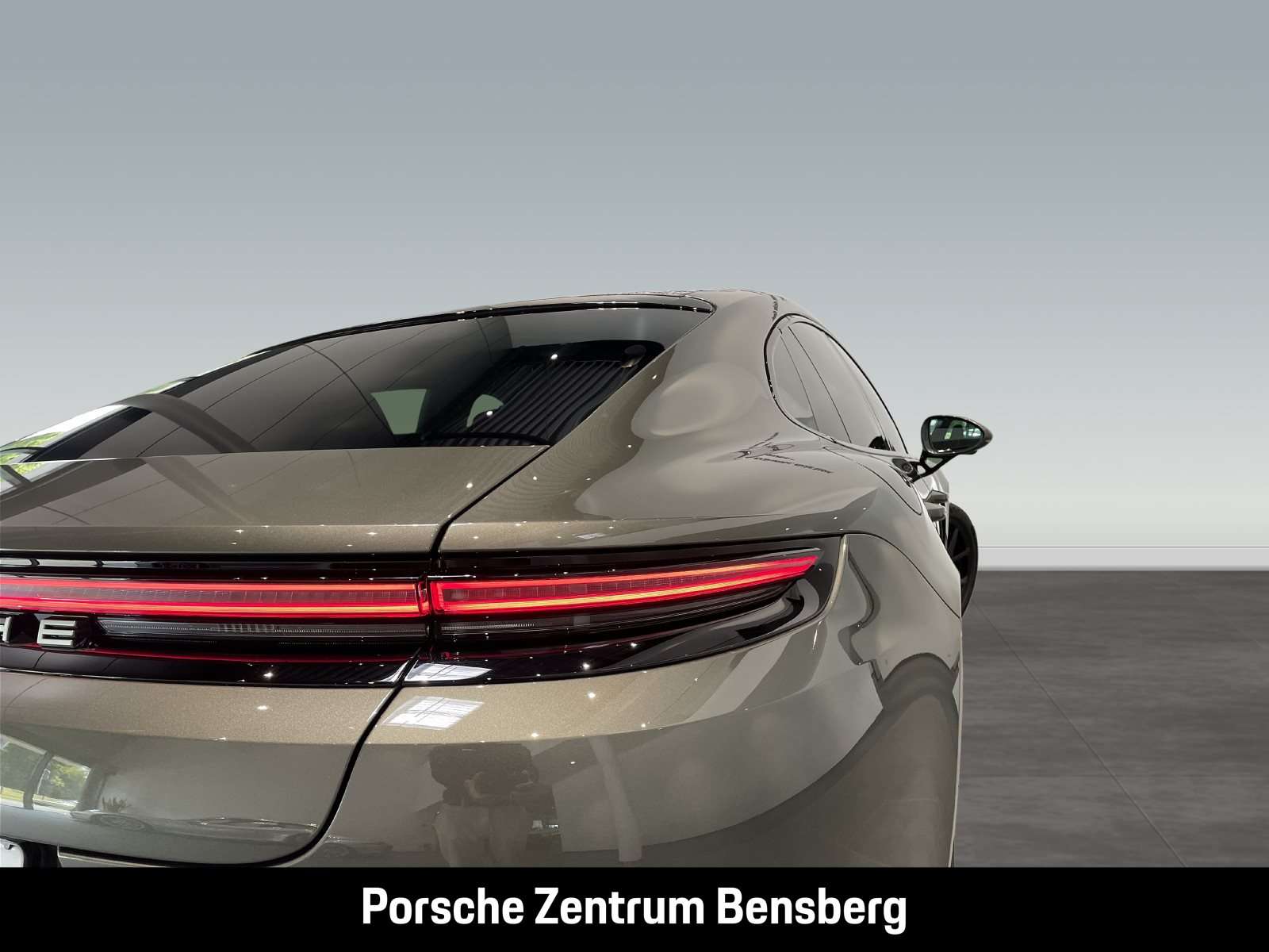 Fahrzeugbild eines Porsche Panamera