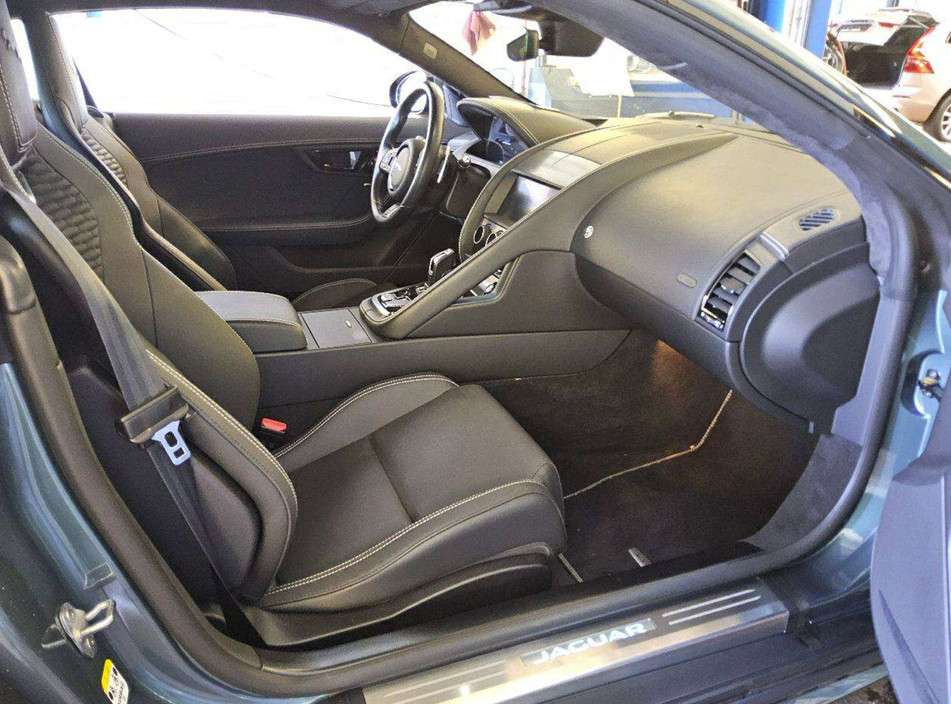 Fahrzeugbild eines Jaguar F-Type