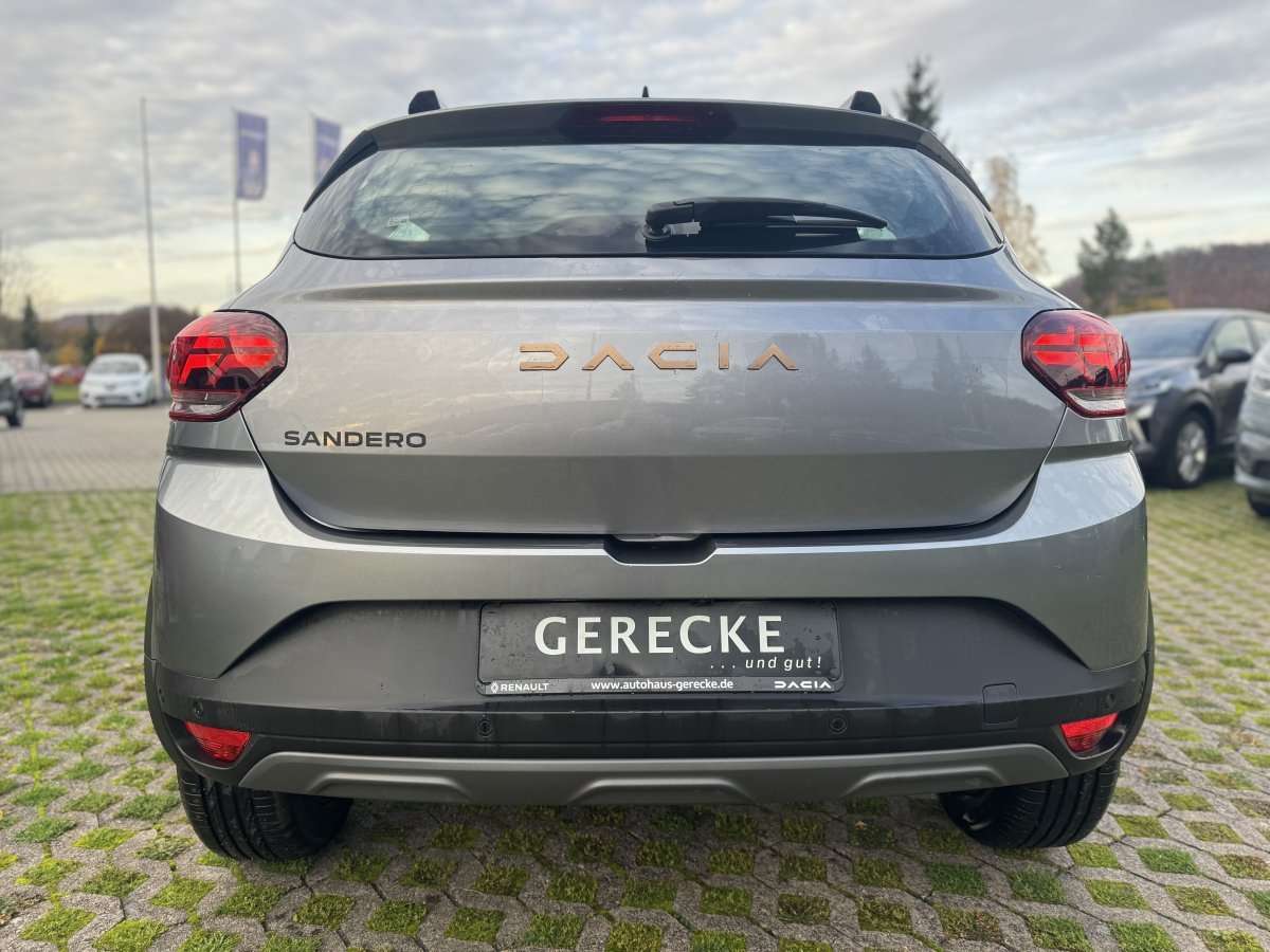 Fahrzeugbild eines Dacia Sandero
