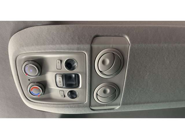 Fahrzeugbild eines Opel Zafira Life