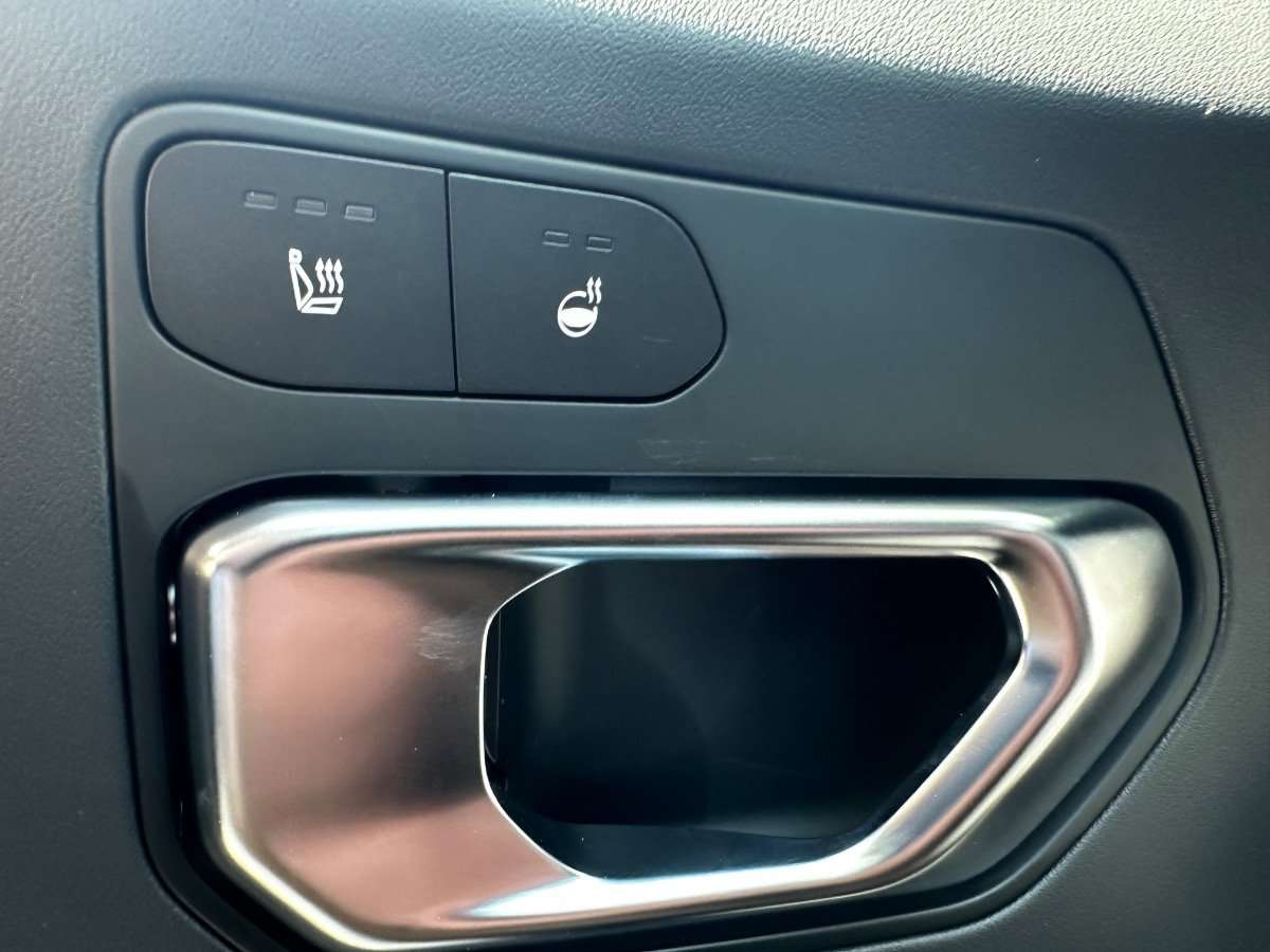 Fahrzeugbild eines Kia K4