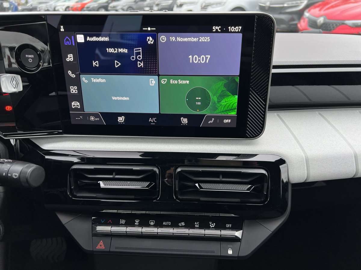 Fahrzeugbild eines Renault 5 E-TECH