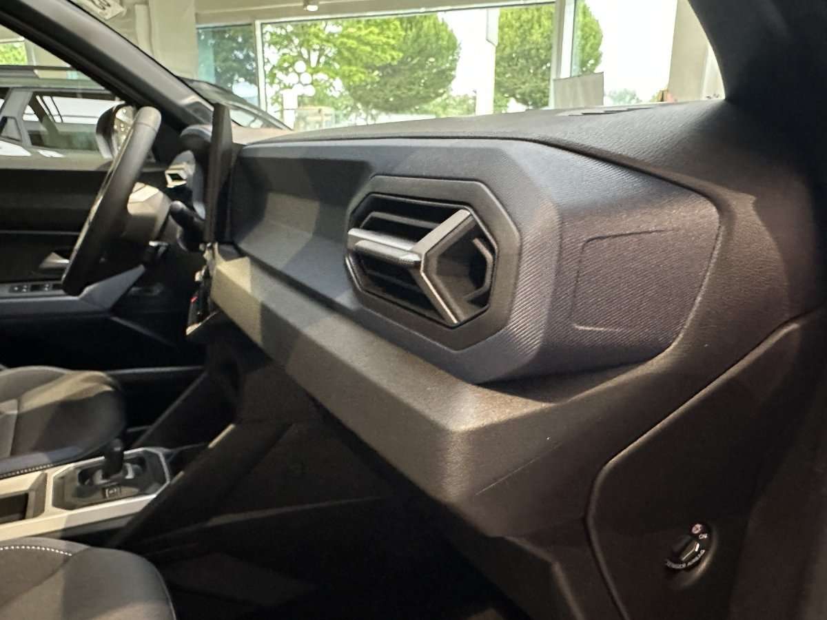 Fahrzeugbild eines Dacia Bigster