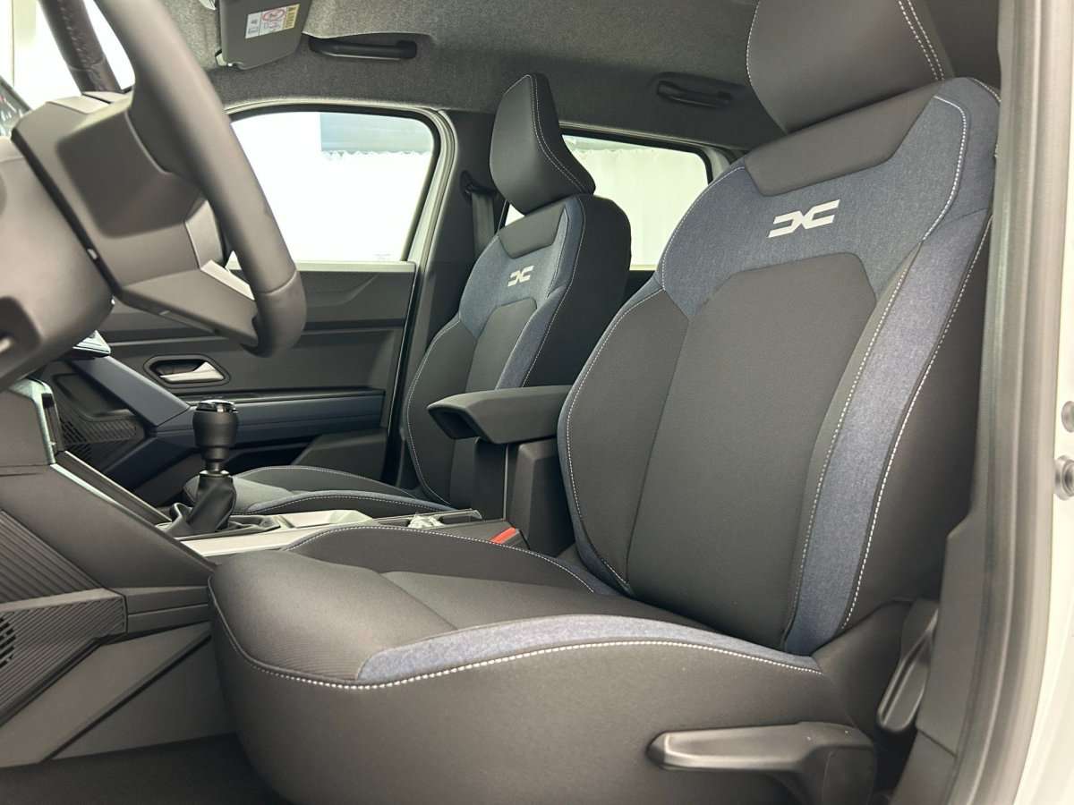 Fahrzeugbild eines Dacia Duster
