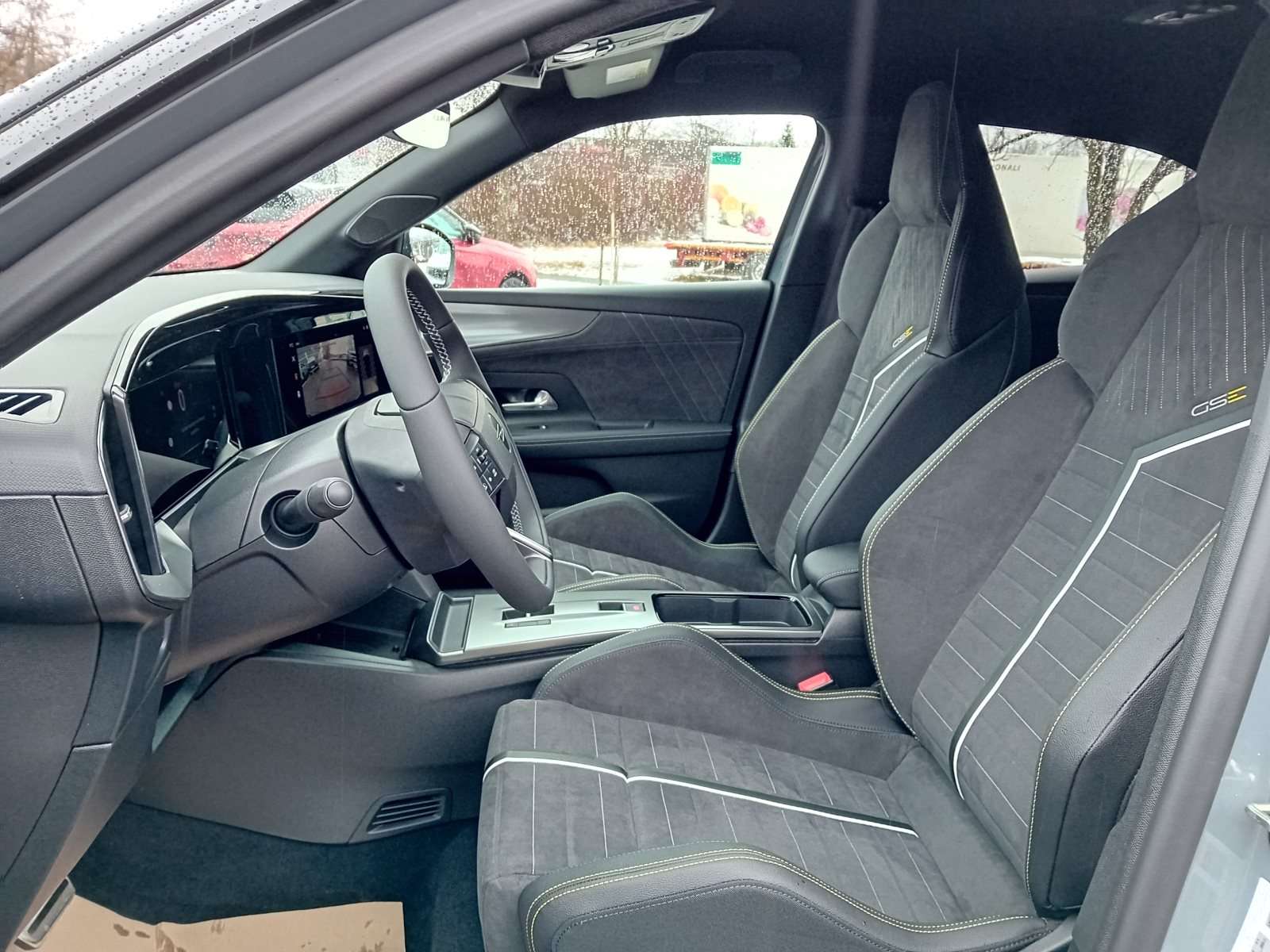 Fahrzeugbild eines Opel Mokka Electric