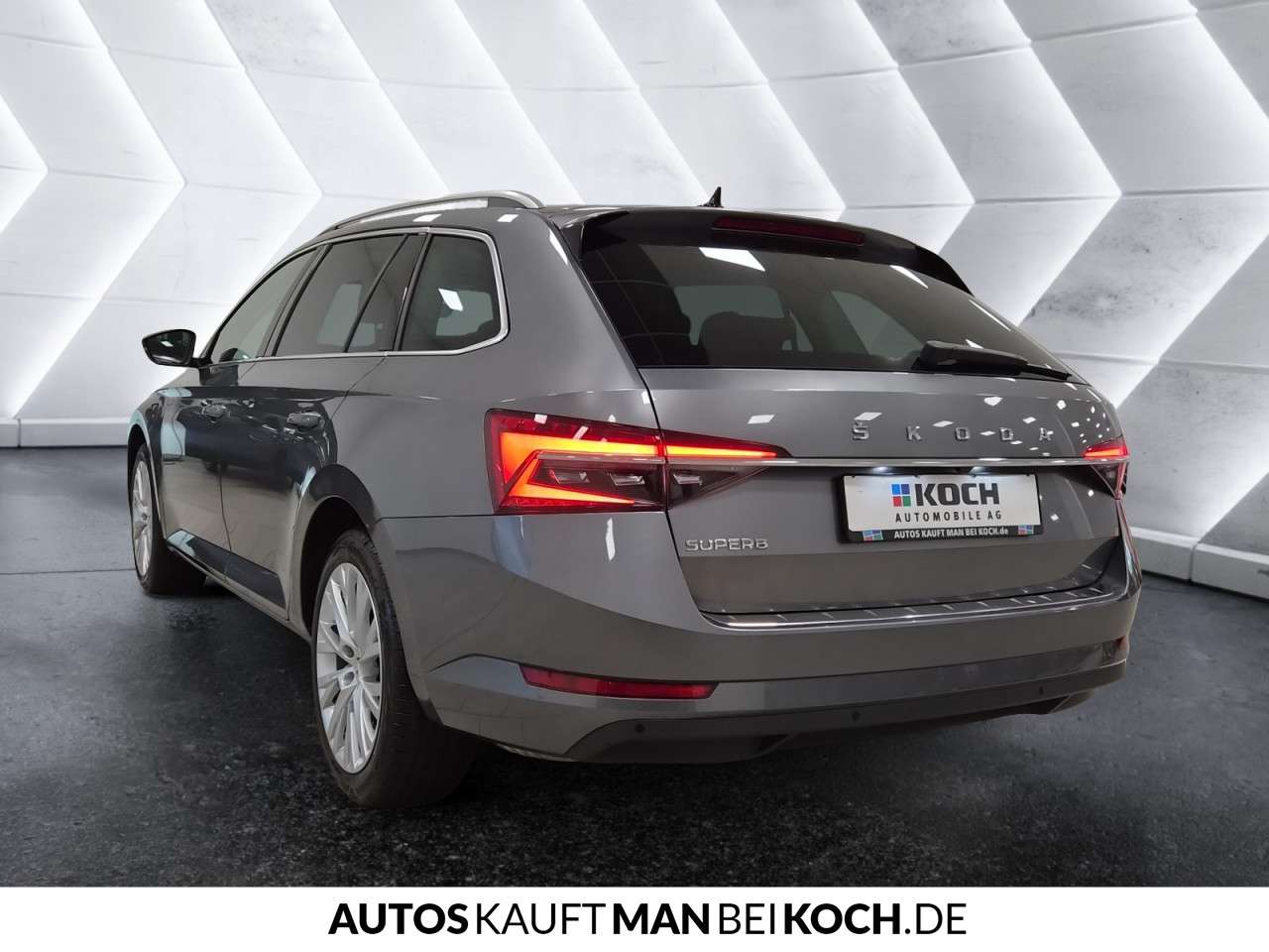Fahrzeugbild eines Skoda Superb