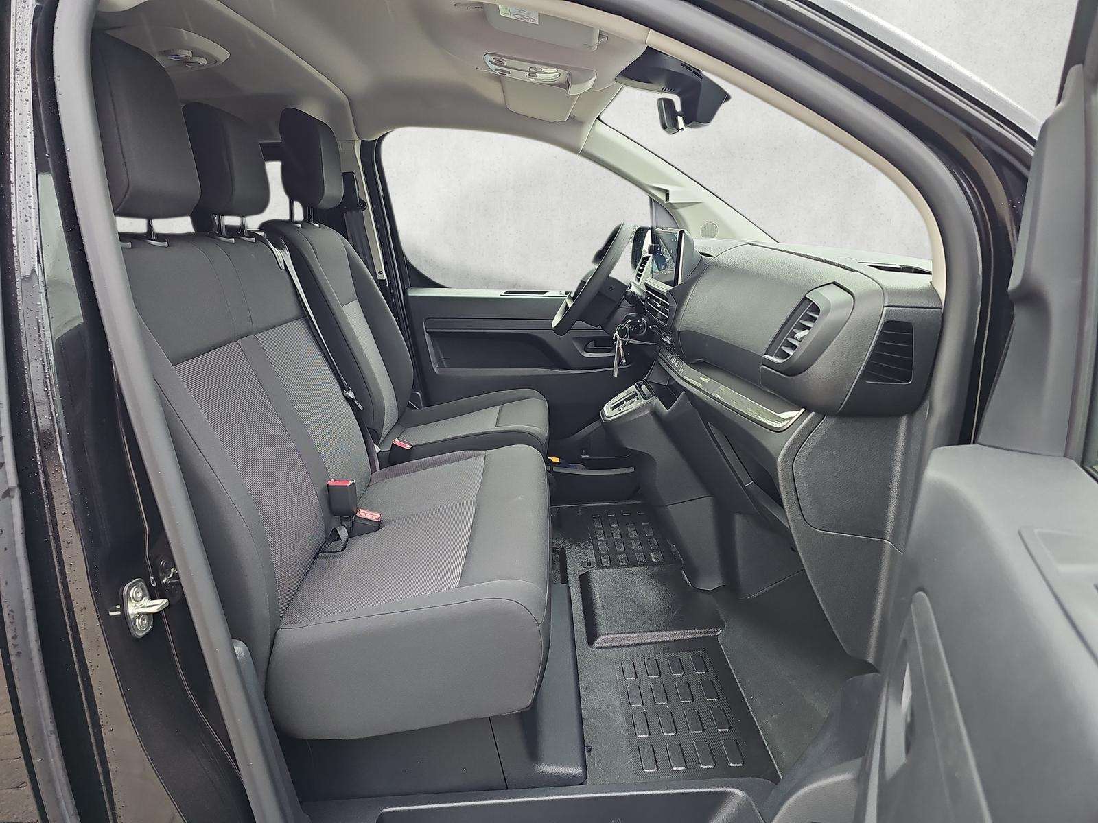 Fahrzeugbild eines Opel Vivaro