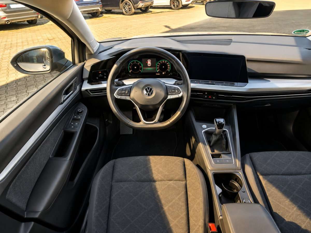Fahrzeugbild eines Volkswagen Golf