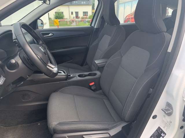Fahrzeugbild eines Renault Arkana