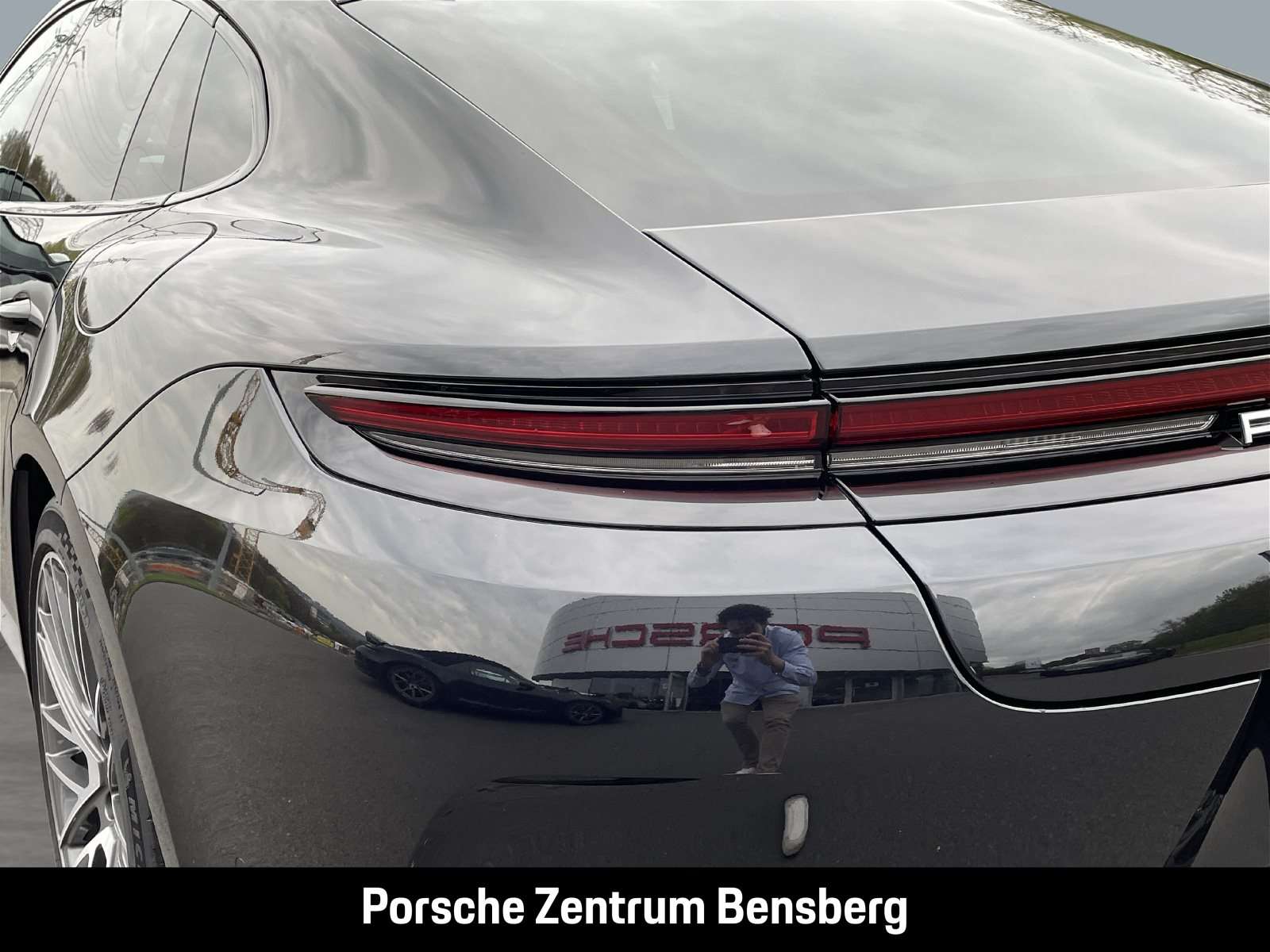 Fahrzeugbild eines Porsche Panamera