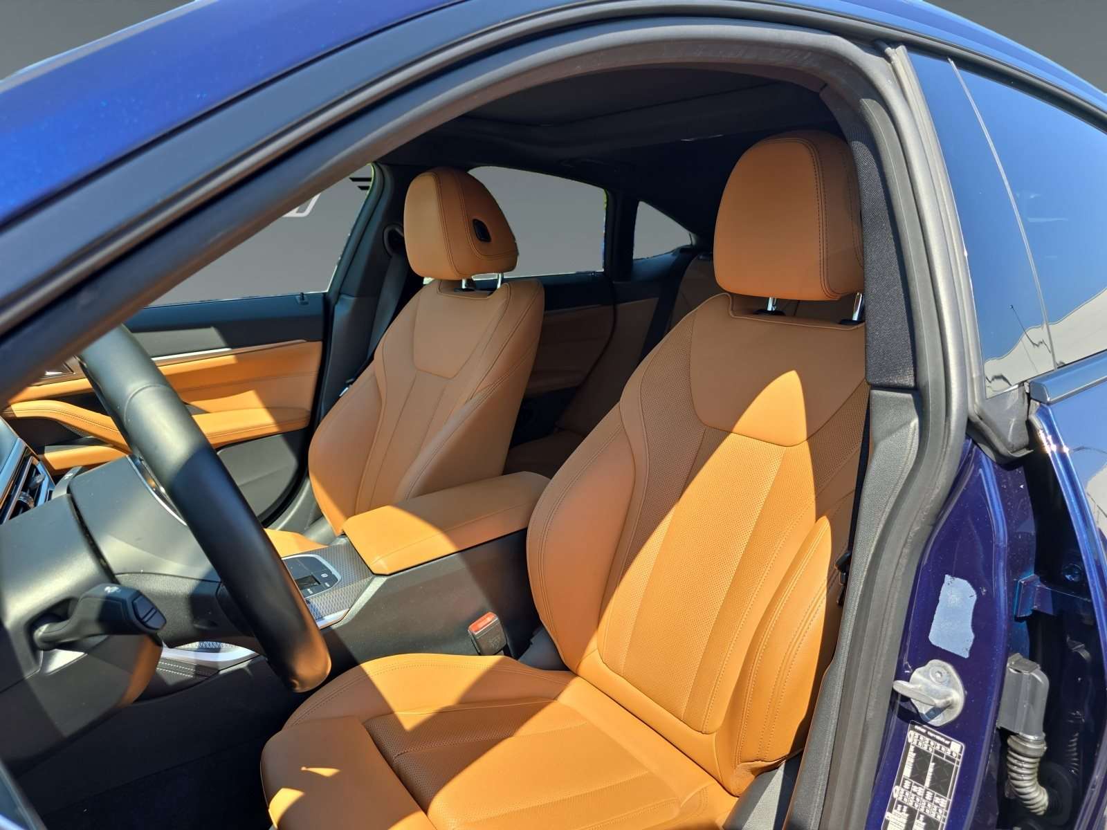 Fahrzeugbild eines BMW i4