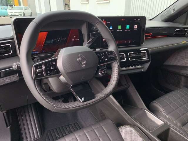 Fahrzeugbild eines Renault 4 E-TECH