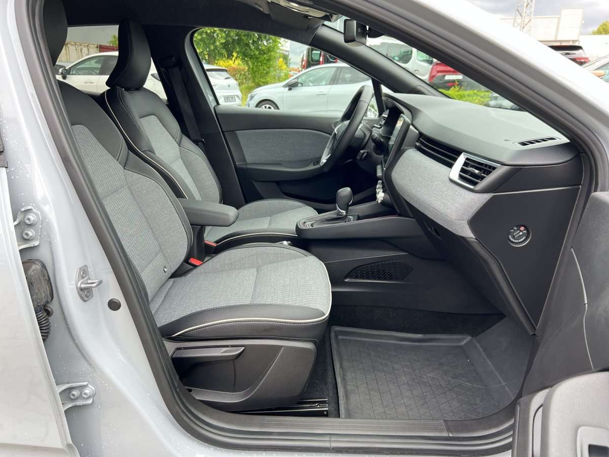 Fahrzeugbild eines Renault Clio