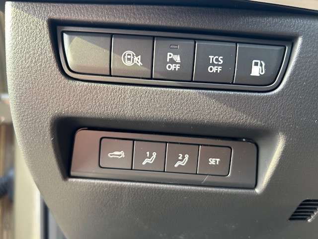 Fahrzeugbild eines Mazda CX-60