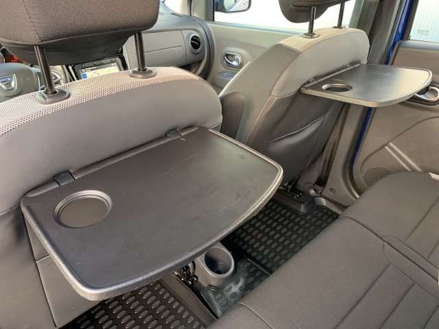 Fahrzeugbild eines Dacia Lodgy