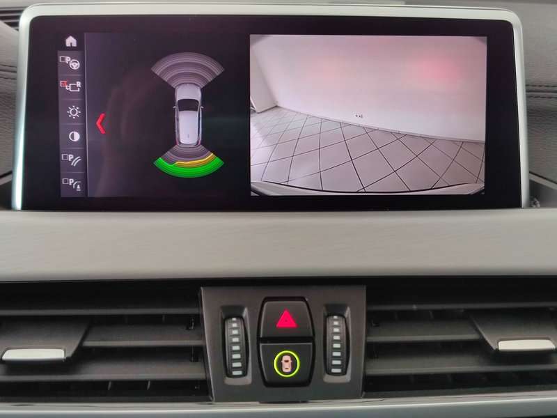 Fahrzeugbild eines BMW X1