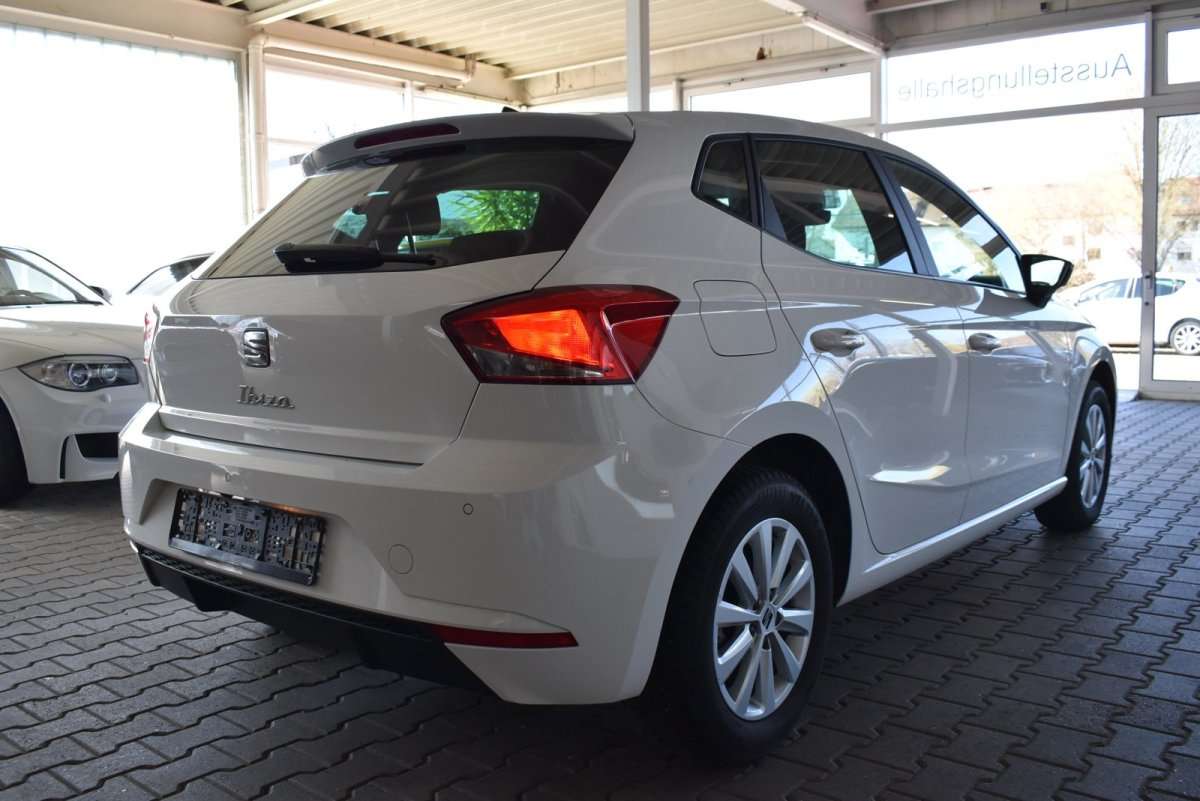 Fahrzeugbild eines SEAT Ibiza