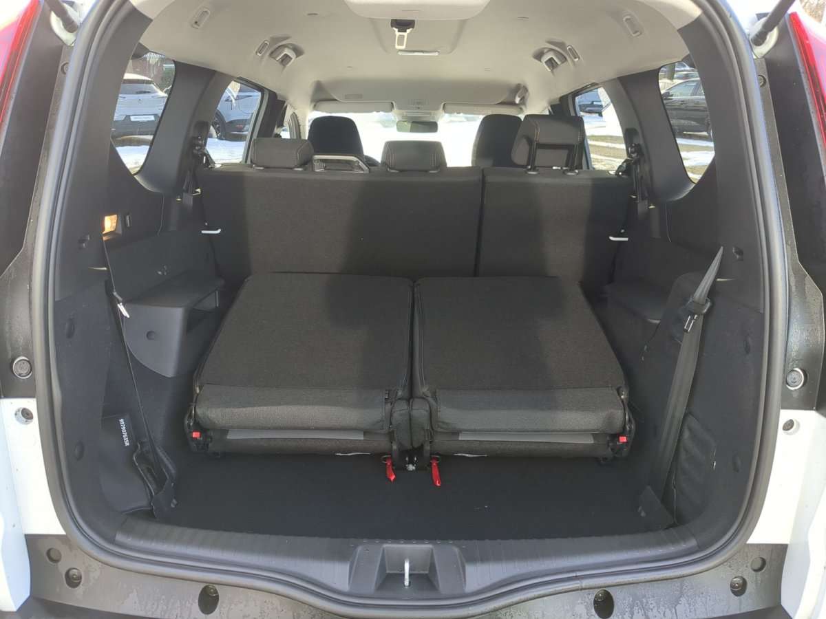 Fahrzeugbild eines Dacia Jogger