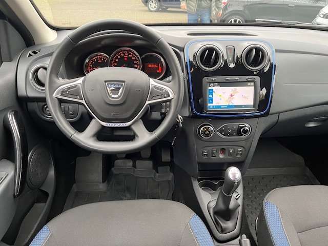 Fahrzeugbild eines Dacia Sandero