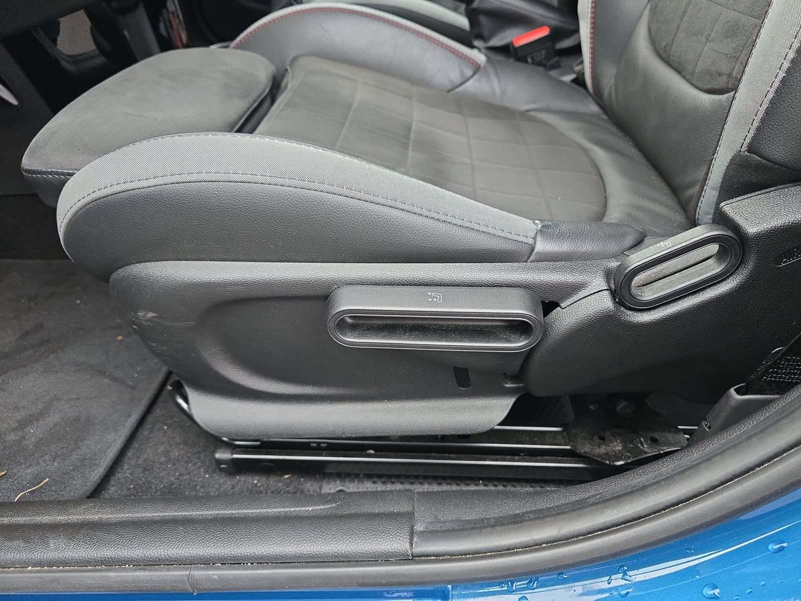 Fahrzeugbild eines MINI COOPER