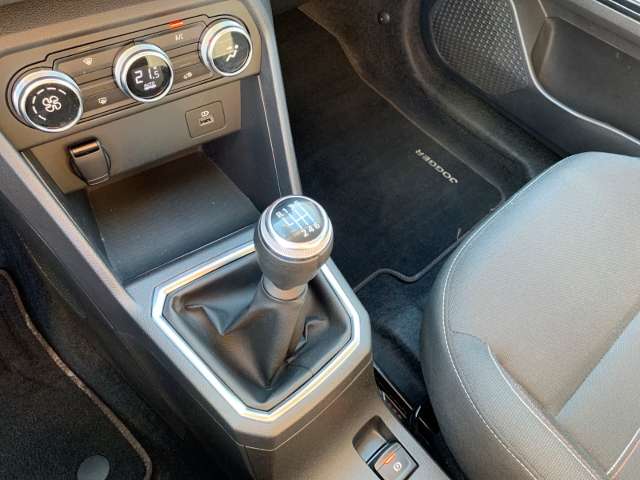 Fahrzeugbild eines Dacia Jogger