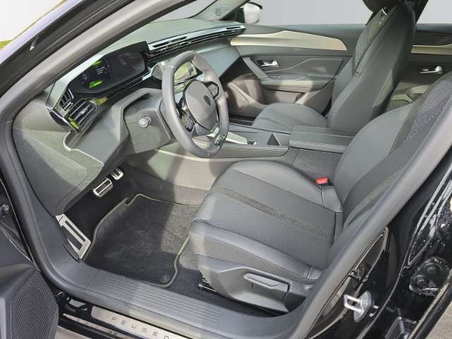 Fahrzeugbild eines Peugeot 408