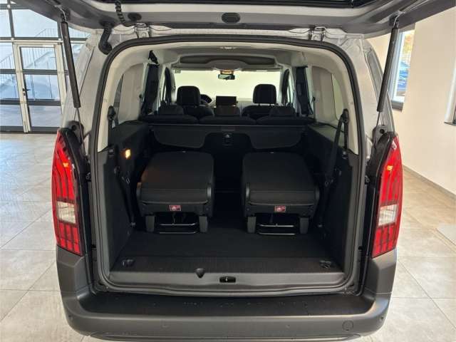 Fahrzeugbild eines Peugeot Rifter