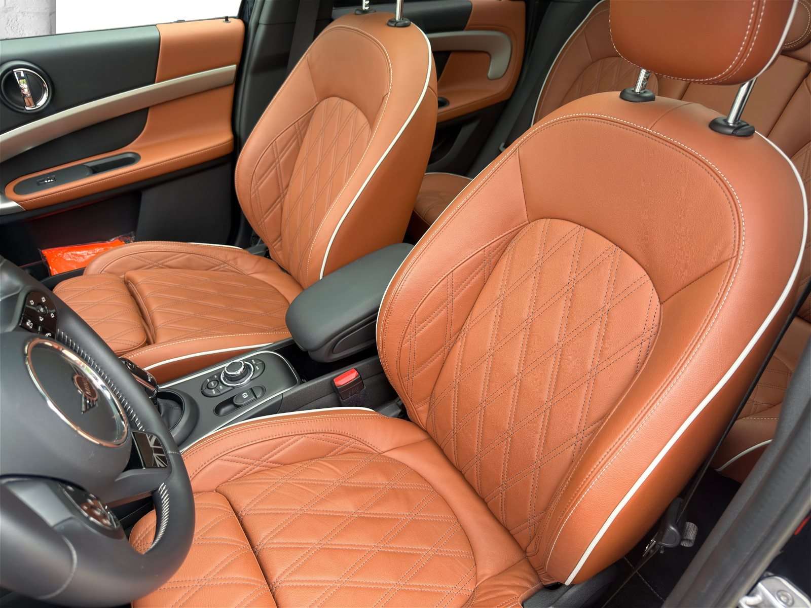 Fahrzeugbild eines MINI COOPER