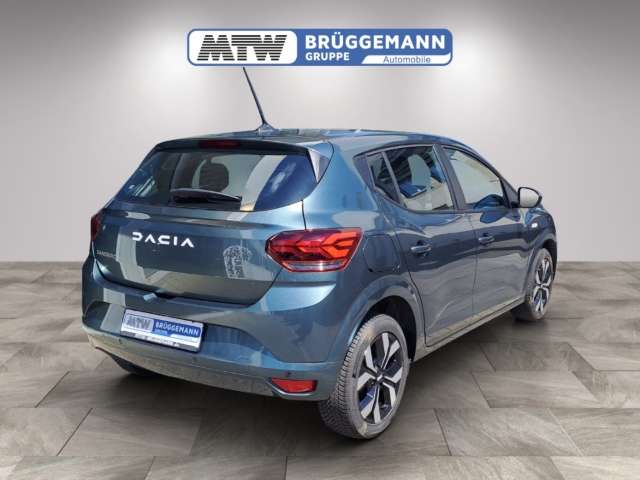 Fahrzeugbild eines Dacia Sandero