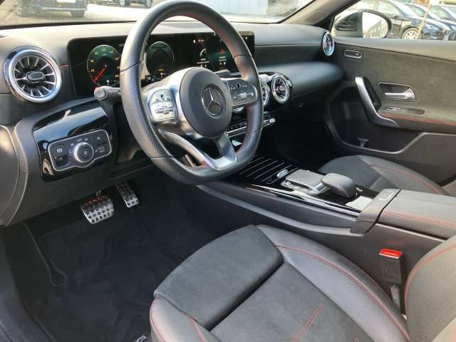 Fahrzeugbild eines Mercedes-Benz A-Klasse