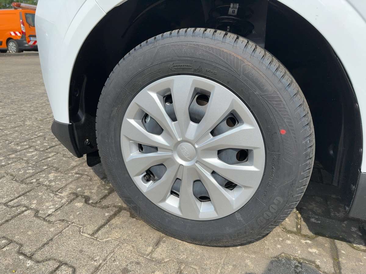 Fahrzeugbild eines Ford Transit Courier