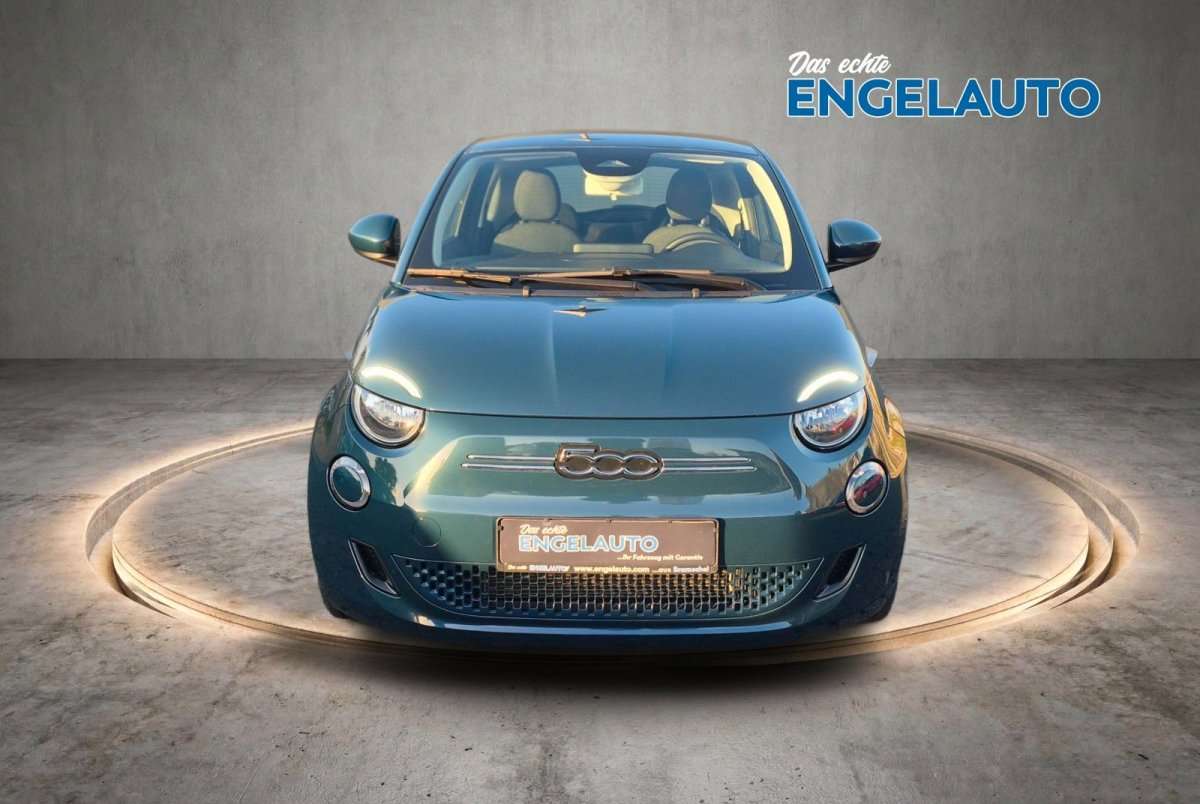 Fahrzeugbild eines Fiat 500