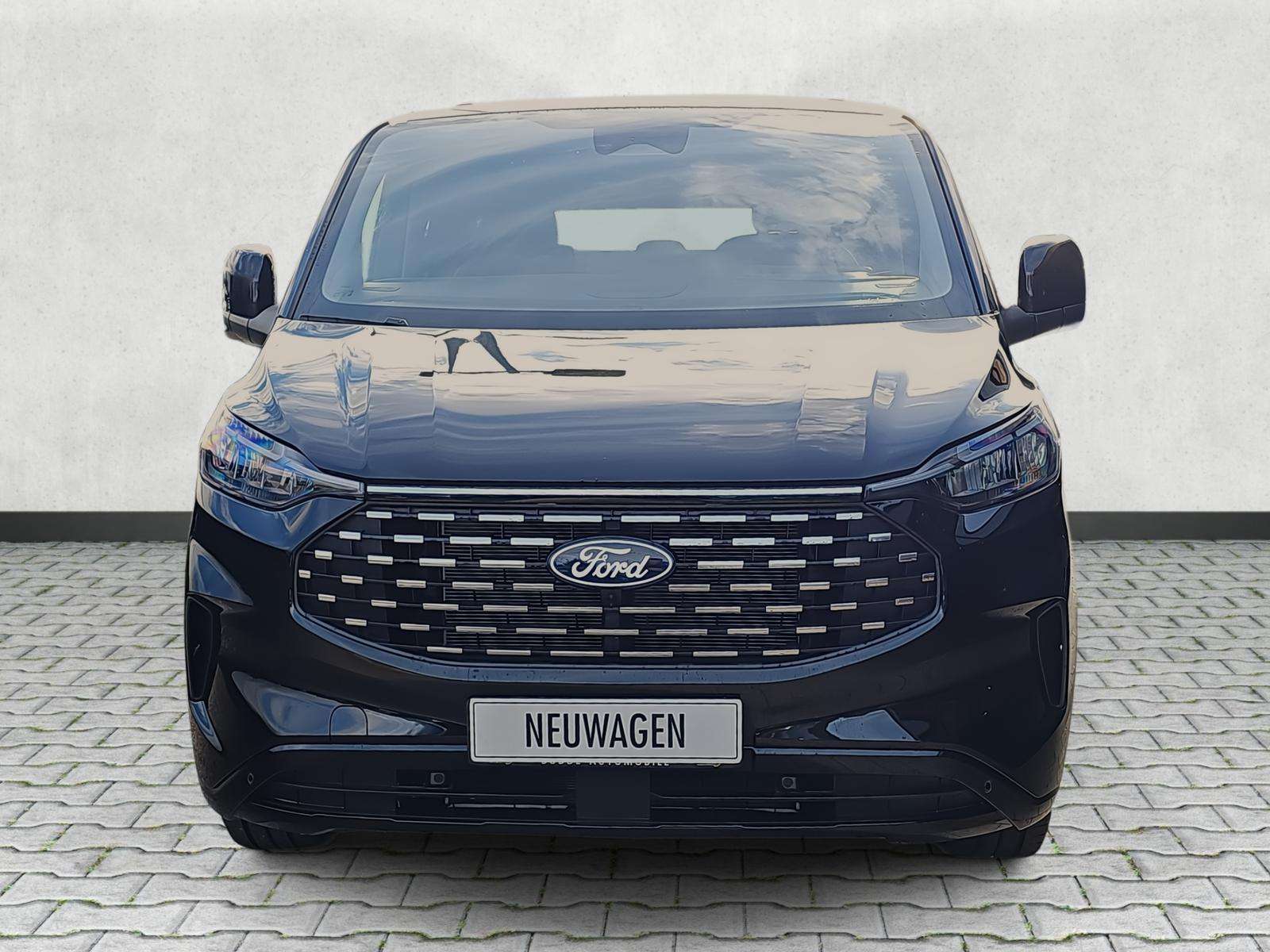 Fahrzeugbild eines Ford Tourneo Custom