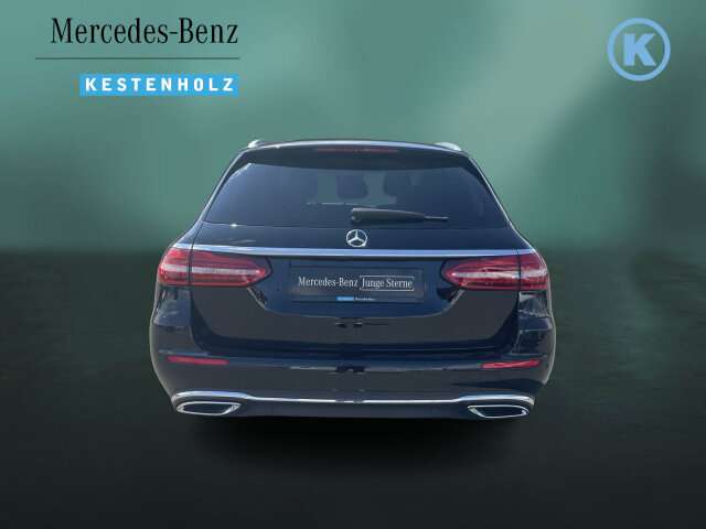 Fahrzeugbild eines Mercedes-Benz E-Klasse