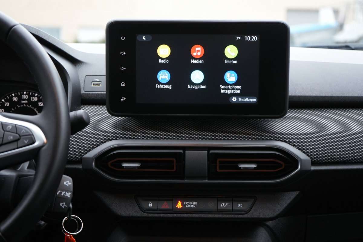 Fahrzeugbild eines Dacia Sandero