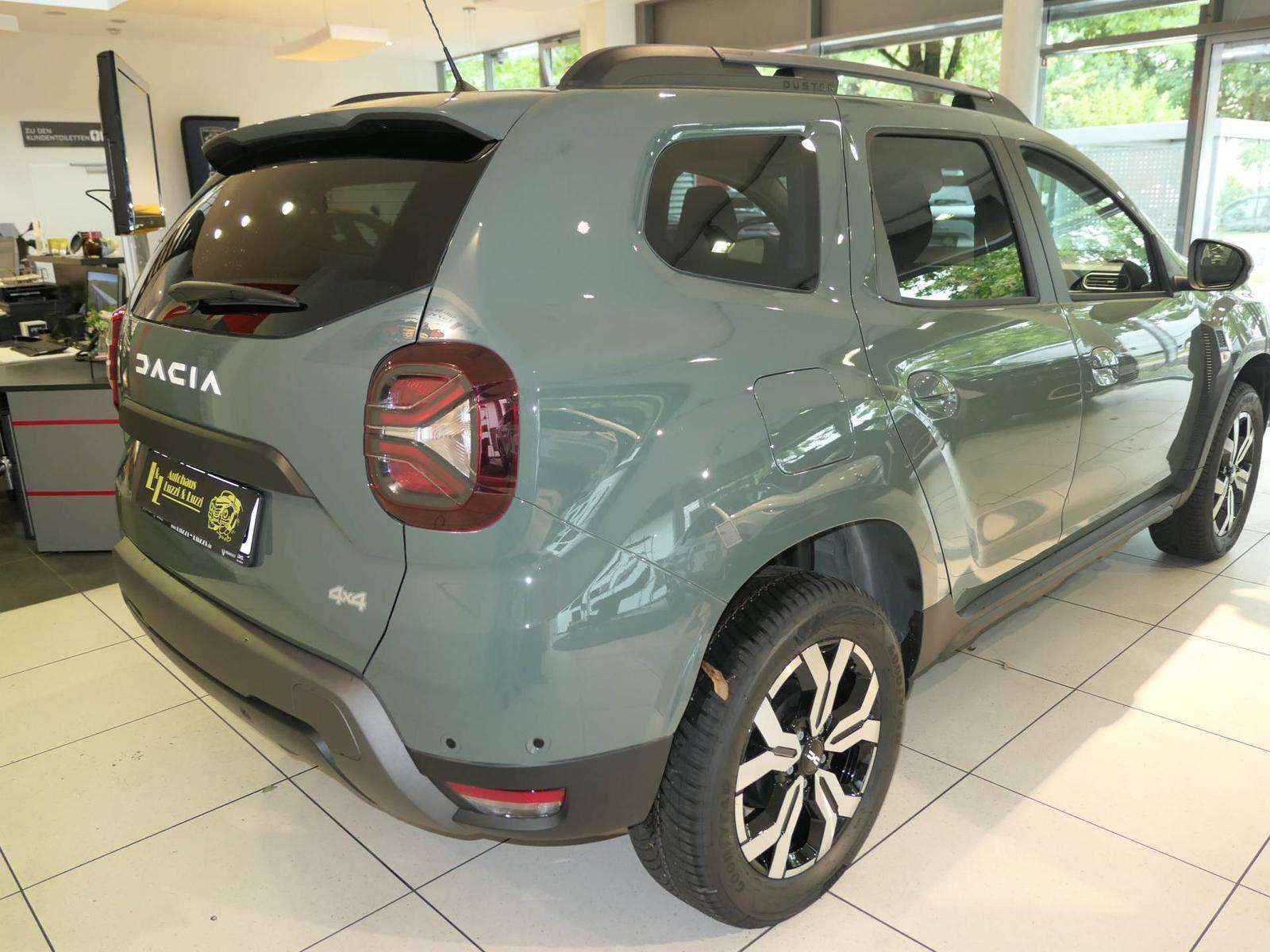 Fahrzeugbild eines Dacia Duster
