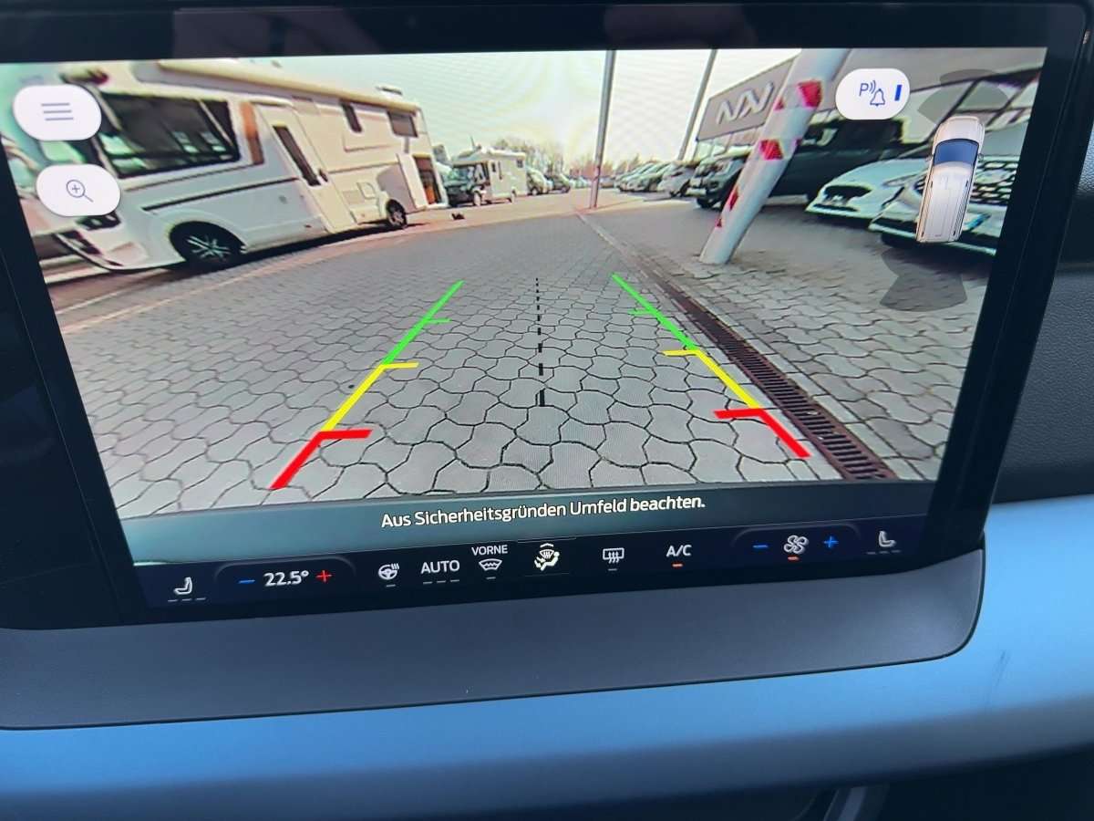 Fahrzeugbild eines Ford Tourneo Courier