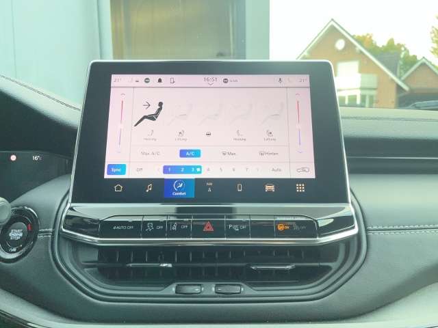 Fahrzeugbild eines Jeep Compass
