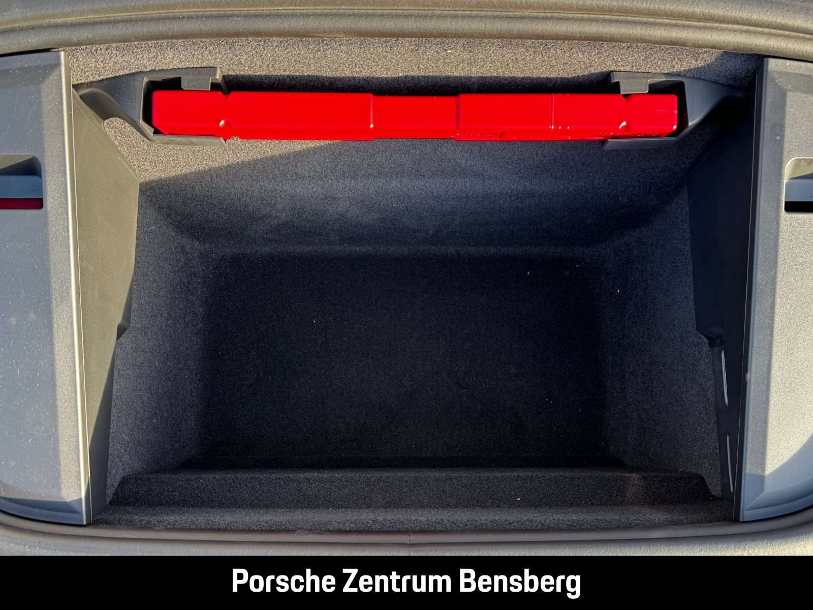 Fahrzeugbild eines Porsche Taycan