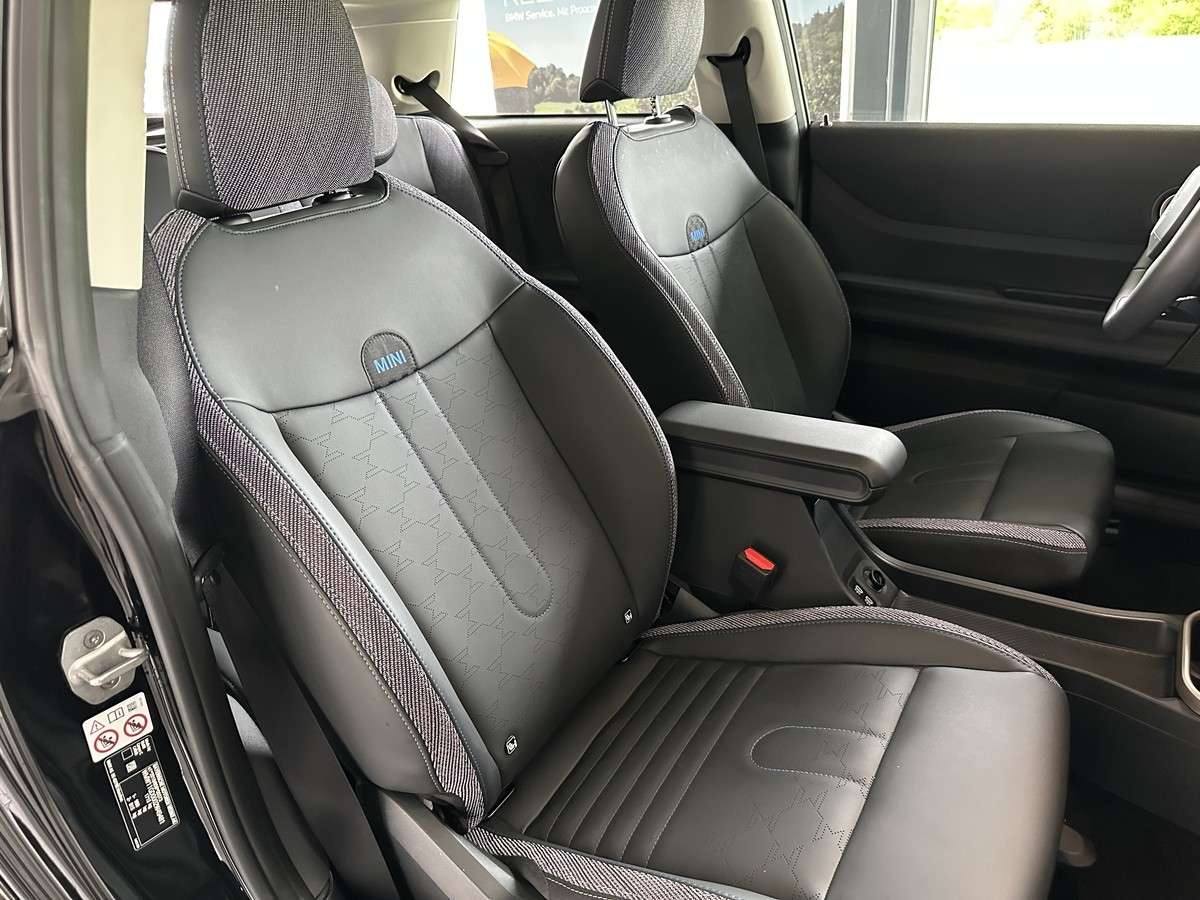 Fahrzeugbild eines MINI COOPER