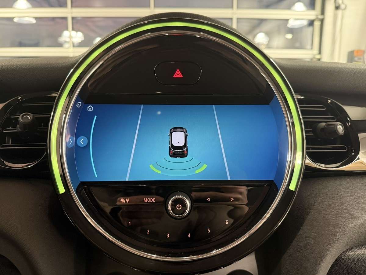 Fahrzeugbild eines MINI MINI